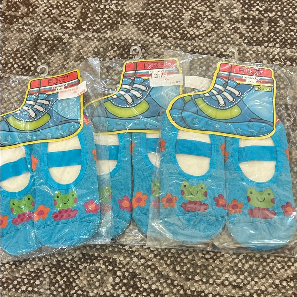 Kids Blue Frog grippy Socks